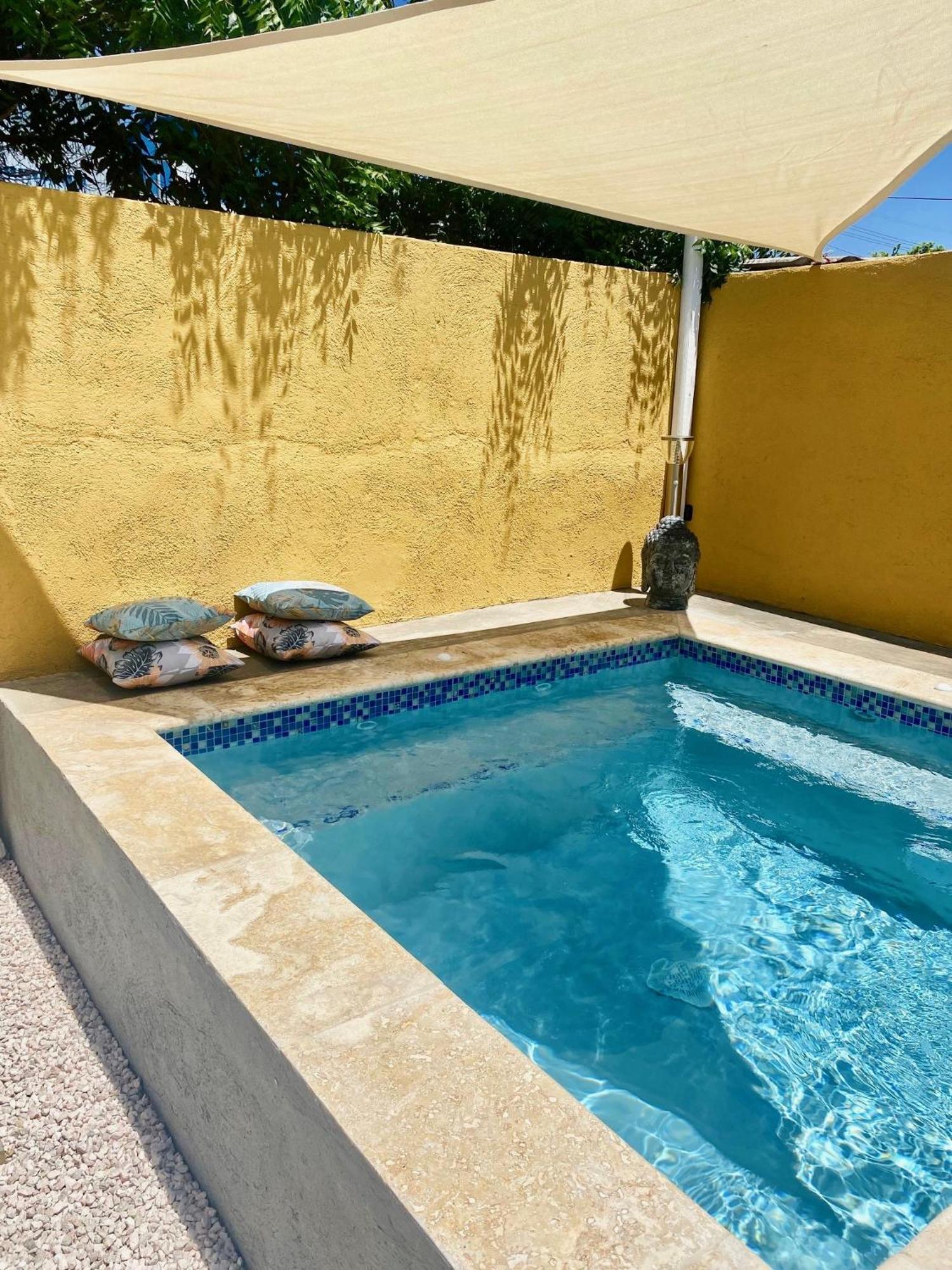 Historic Building The Palm Backyard Studio-Apartment Willemstad, Curacao Feel Home Away From Home Exterior photo